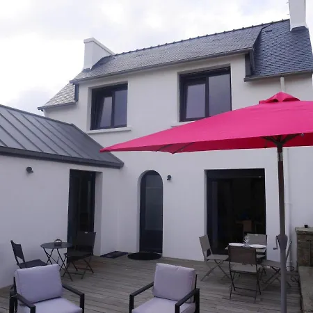 Beachfront Home, Penmarch-st Guenole 別荘